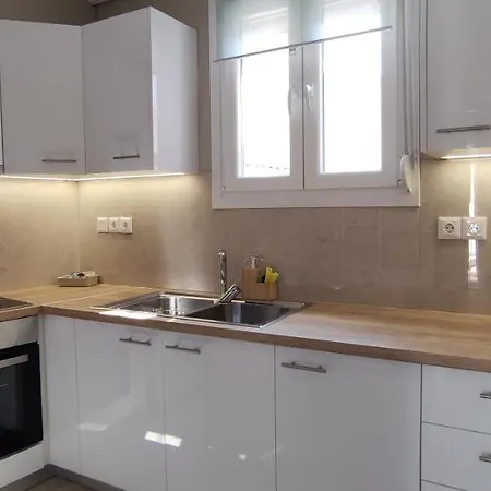 Life Living Luxury Apartman *